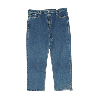 Straight Jeans