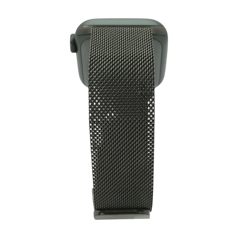 40mm Series SE Space Gray Smartwatch Gray Band M/L