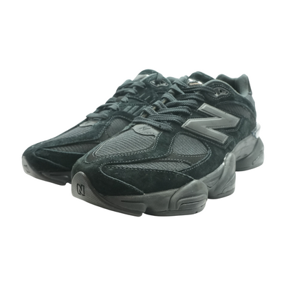 9060 Low-Top Athletic Shoes