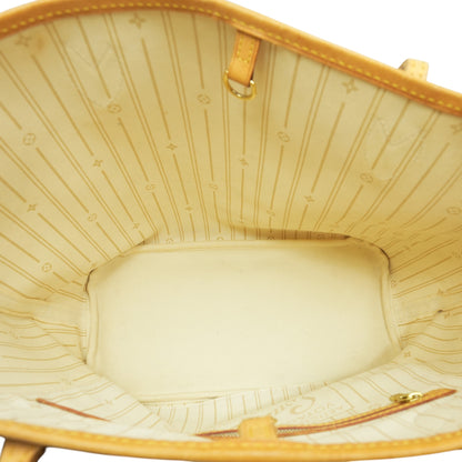 Cream Never full in Damier Azur Canvas Handbag