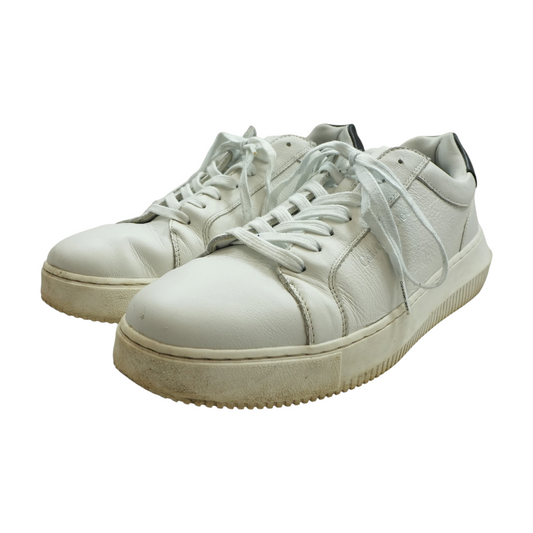 whote Low-Top Athletic Shoes