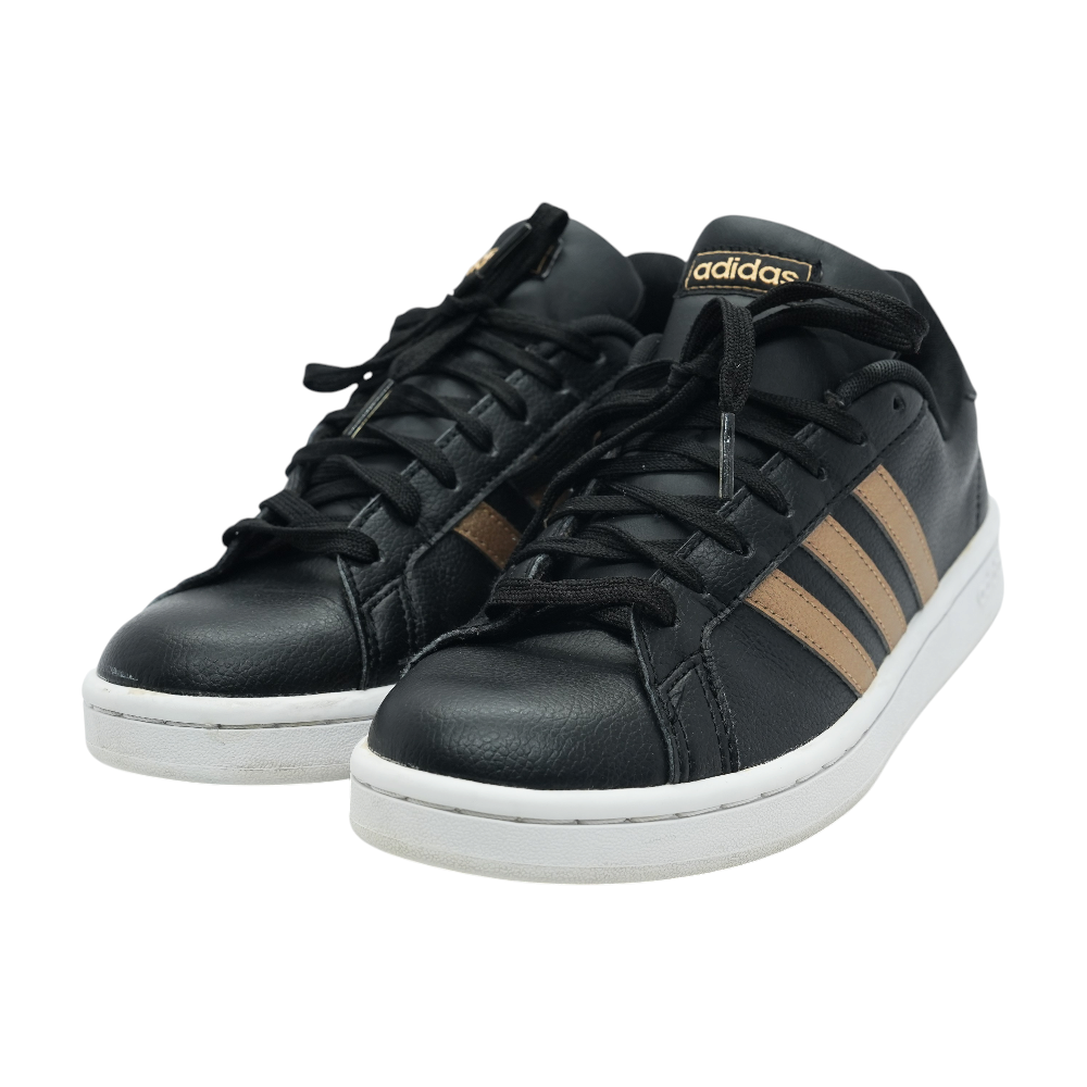 Grandcourt Low-Top Athletic Shoes
