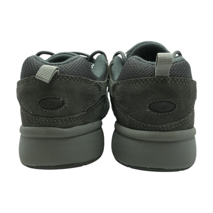 Low-Top Athletic Shoes