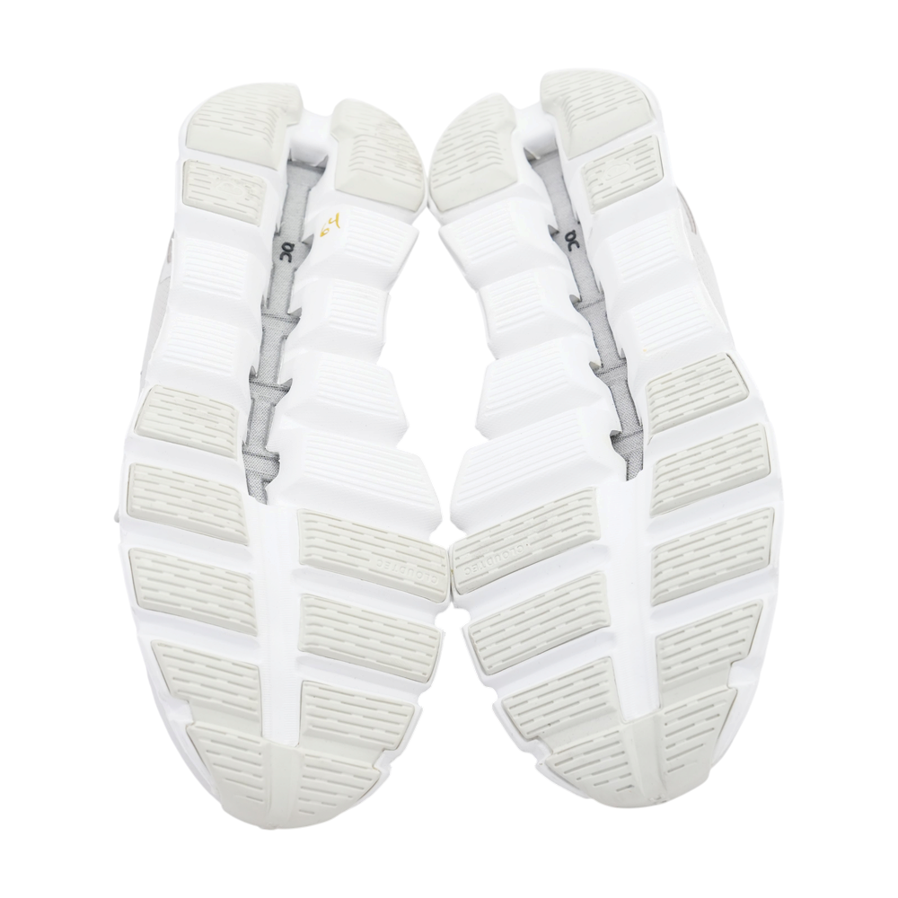 Cloud 5 Low-Top Athletic Shoes