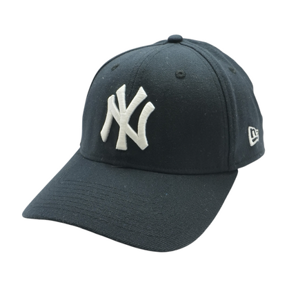 Black New York Yankees Ballcap Hat
