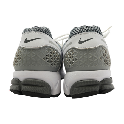 Zoom Vomero 5 SE SP Low-Top Athletic Shoes