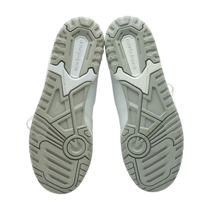 550 White Low Top Athletic Shoes