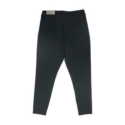 Black Solid Capris