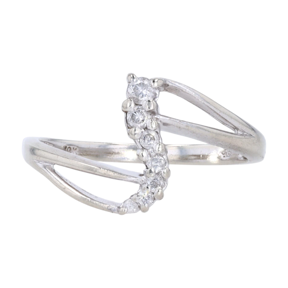 1/10 ctw 10K White Gold Diamond Fashion Ring