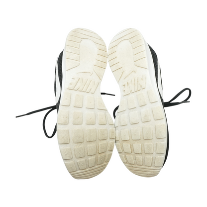 Tanjun Low-Top Athletic Shoes