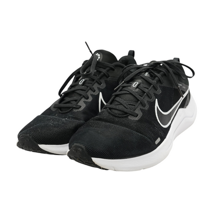 Downshifter Low-Top Athletic Shoes