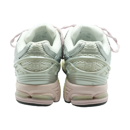 1906R Low-Top Athletic Shoes