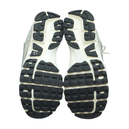 Zoom Vomero 5 Athletic Shoes