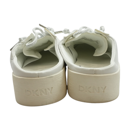 Garren Low-Top Athletic Shoes