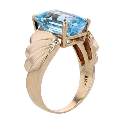14K Yellow Gold Topaz Fashion Ring