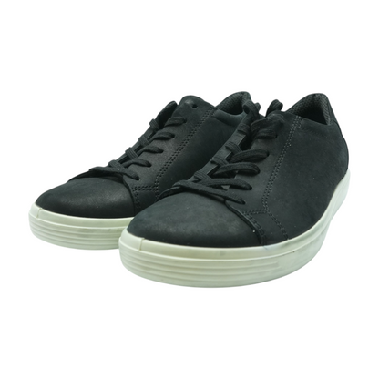 Soft 7 Low-Top Athletic Shoes