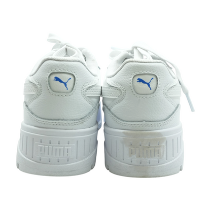 Low-Top Athletic Shoes