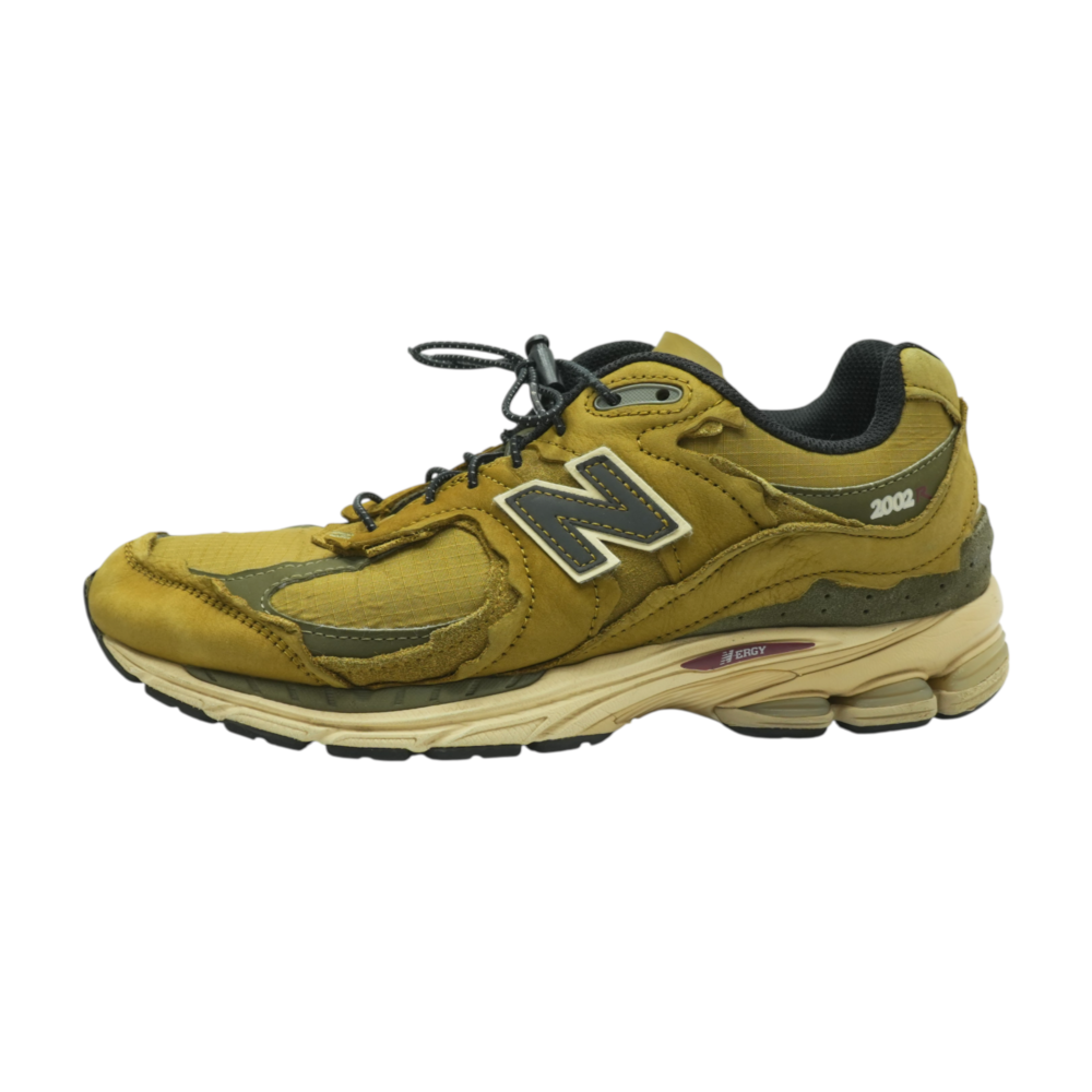 2002R Low-Top Athletic Shoes