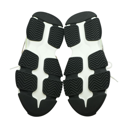 Possession Low-Top Athletic Shoes