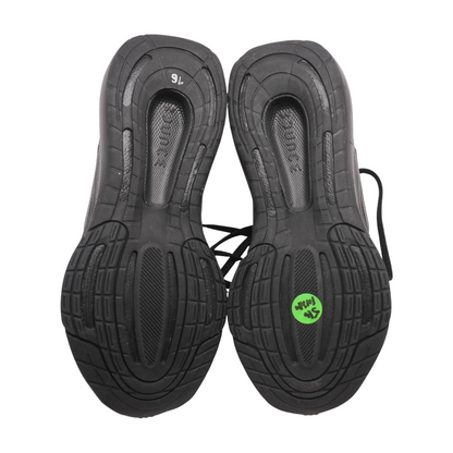 Ultrabounce Low-Top Athletic Shoes