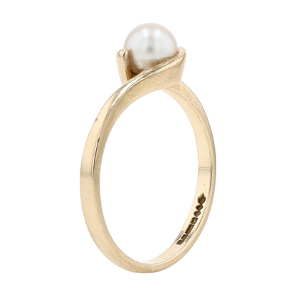 9K Yellow Gold Cultured Pearl Fashion Ring