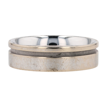 18K White Gold Band