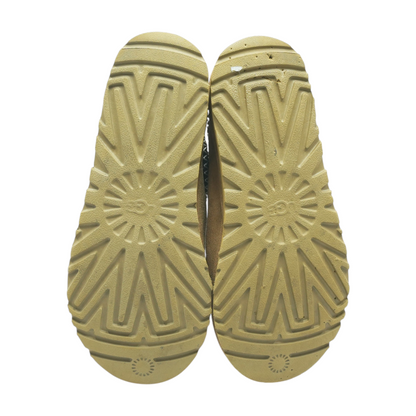 Tan Flats