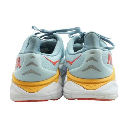Arahi 6 Low-Top Athletic Shoes