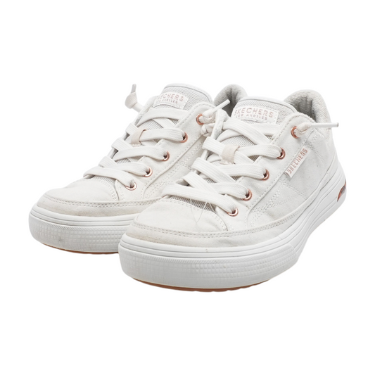 Street Arch Fit Low-Top Athletic Shoes