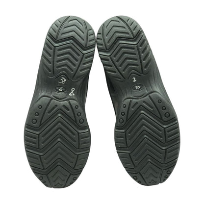 Black Slip-On Athletic Shoes