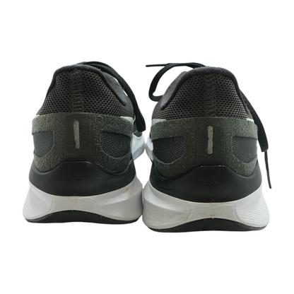 Air Zoom Structure 25 Low-Top Athletic Shoes
