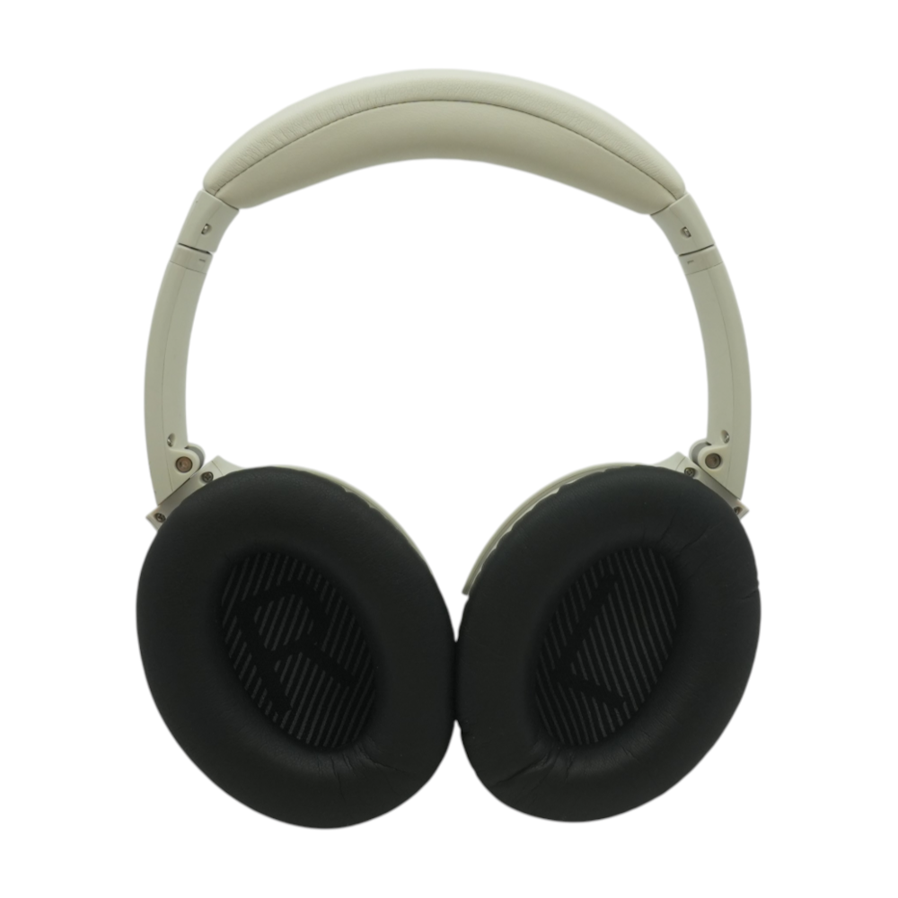 White Smoke QuietComfort Noise Cancelling Headphones With Black Earpads