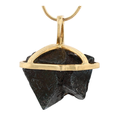 18K Yellow Gold Magnetite Pendant Necklace
