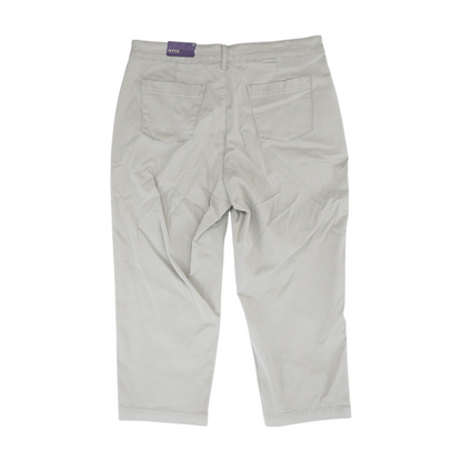 Brown Solid Chino Capris