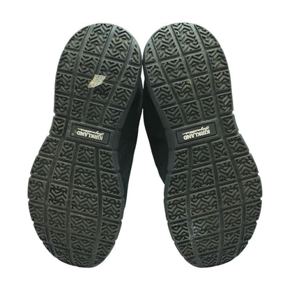 Black Low Top Athletic Shoes
