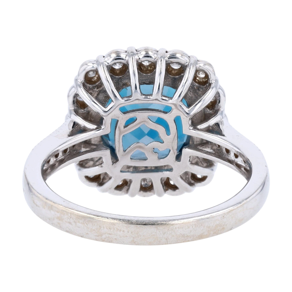 4 3/4 ctw 14K White Gold Topaz Fashion Ring