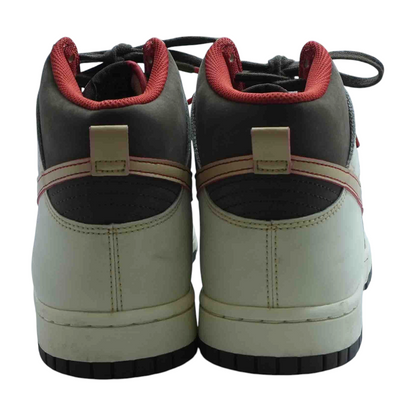 Dunk High SE High-Top Athletic Shoes