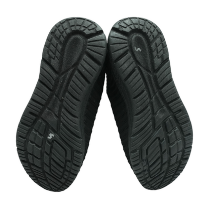 Urban Sports Low-Top Athletic Shoes