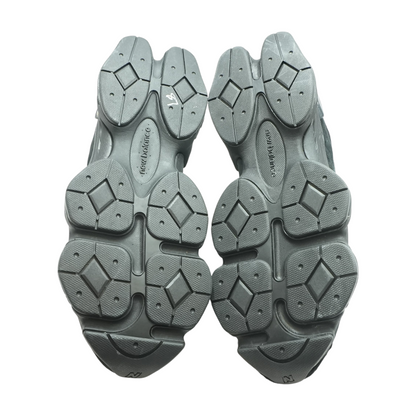 9060 Low-Top Athletic Shoes
