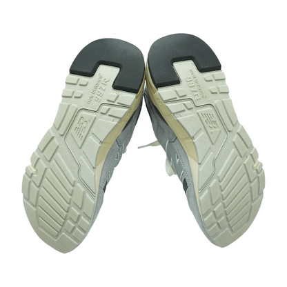 997R Low-Top Athletic Shoes