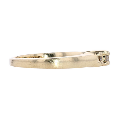 1/5 ctw 10K Yellow Gold Diamond Band Ring