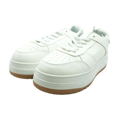Low-Top Athletic Shoes