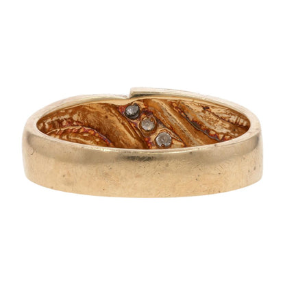 10K Gold Diagonal Set Round Diamond Band