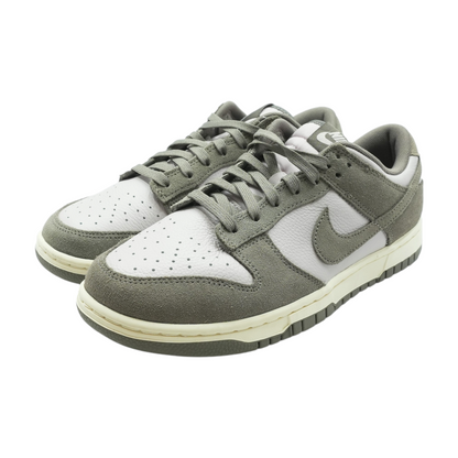 Dunk Low SE Platinum Violet Cave Stone Low-Top Athletic Shoes
