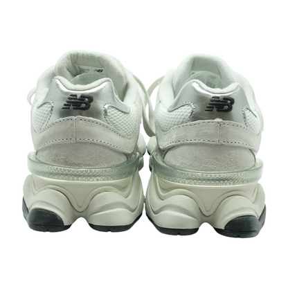 9060 Low-Top Athletic Shoes