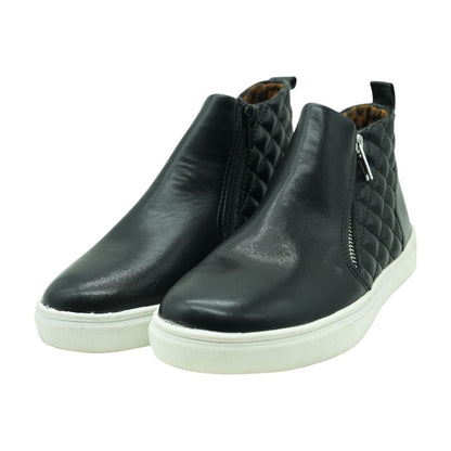 Black Boots