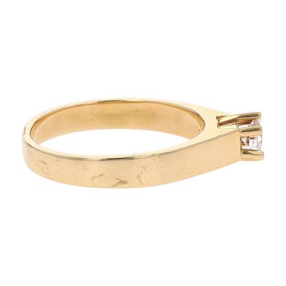 1/5 ctw 10K Yellow Gold Diamond Engagement Ring