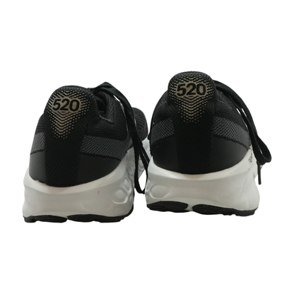 520 Low-Top Athletic Shoes