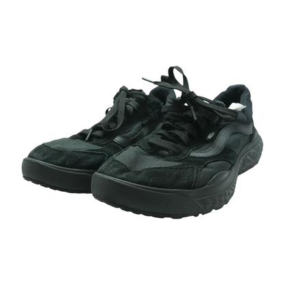 Ultra Range Low-Top Athletic Shoes