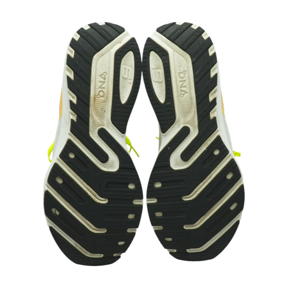 Launch 9 Low-Top Athletic Shoes